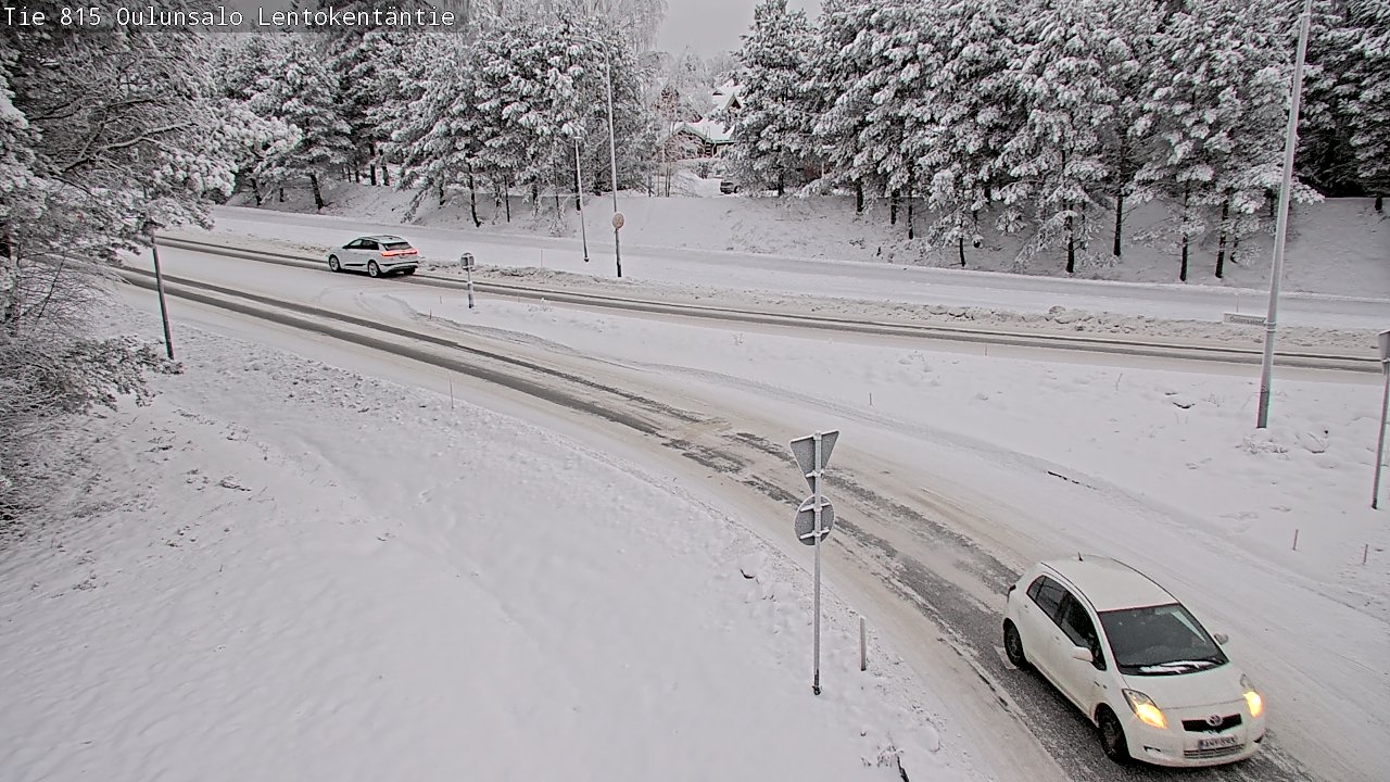 Weather Camera Image Väg 816 Uleåsalo, Lentokentäntie, Oulu, Pohjois-Pohjanmaa