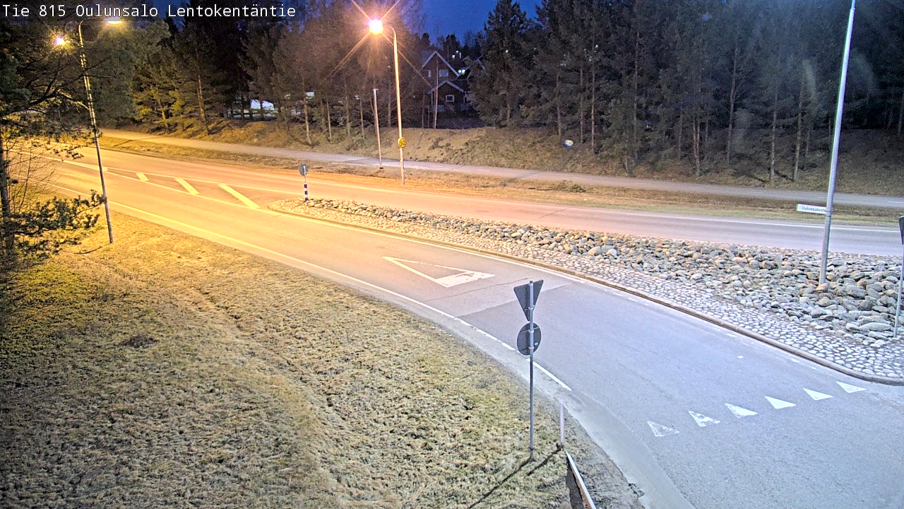 Weather Camera Image Väg 816 Uleåsalo, Lentokentäntie, Oulu, Pohjois-Pohjanmaa