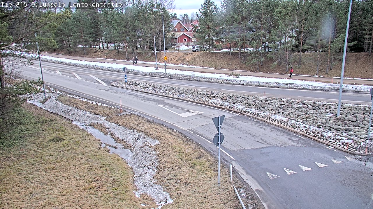 Weather Camera Image Väg 816 Uleåsalo, Lentokentäntie, Oulu, Pohjois-Pohjanmaa