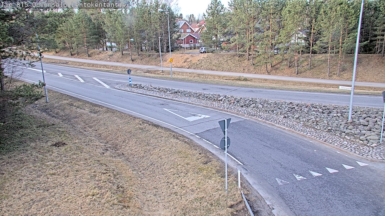 Weather Camera Image Väg 816 Uleåsalo, Lentokentäntie, Oulu, Pohjois-Pohjanmaa