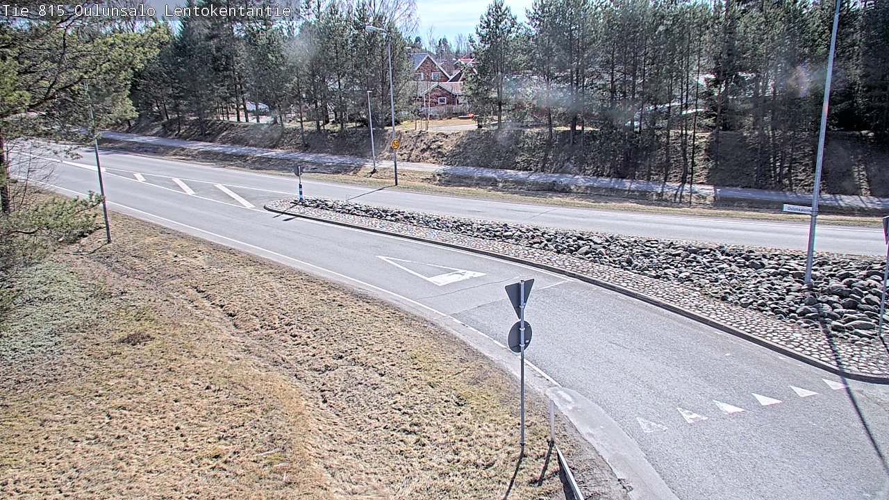 Weather Camera Image Väg 816 Uleåsalo, Lentokentäntie, Oulu, Pohjois-Pohjanmaa