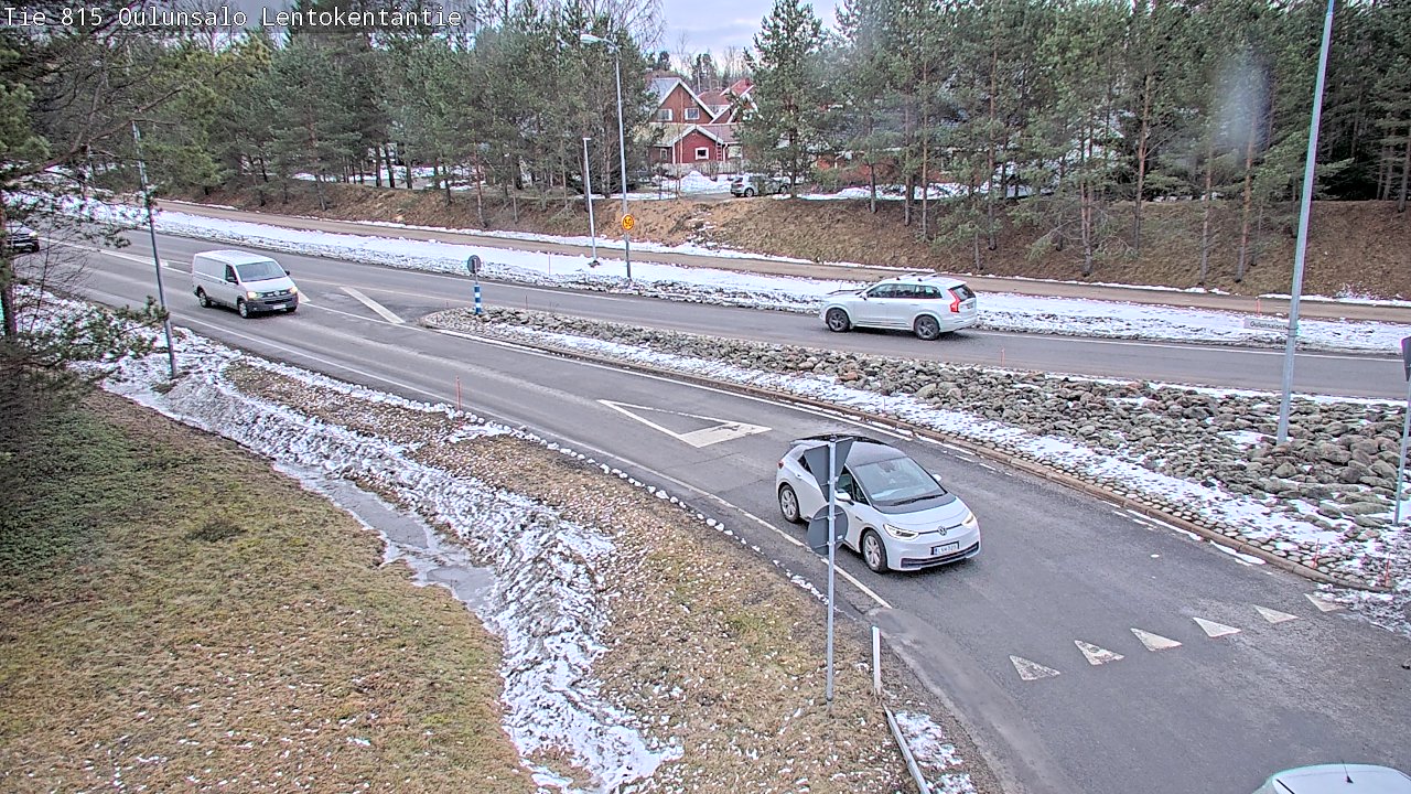 Weather Camera Image Väg 816 Uleåsalo, Lentokentäntie, Oulu, Pohjois-Pohjanmaa