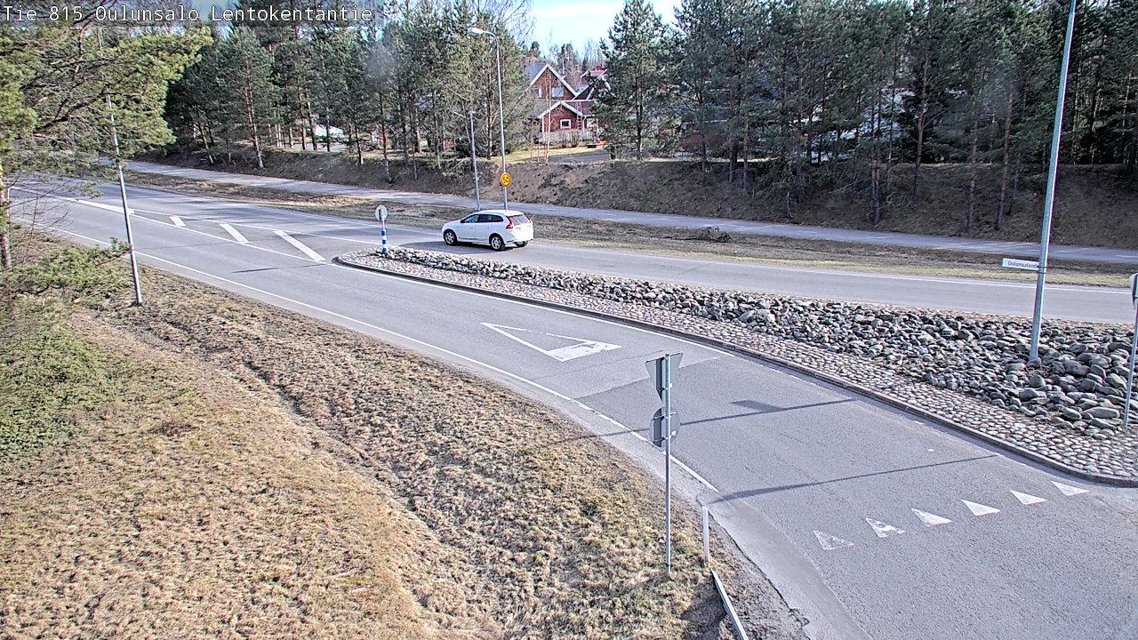 Weather Camera Image Väg 816 Uleåsalo, Lentokentäntie, Oulu, Pohjois-Pohjanmaa