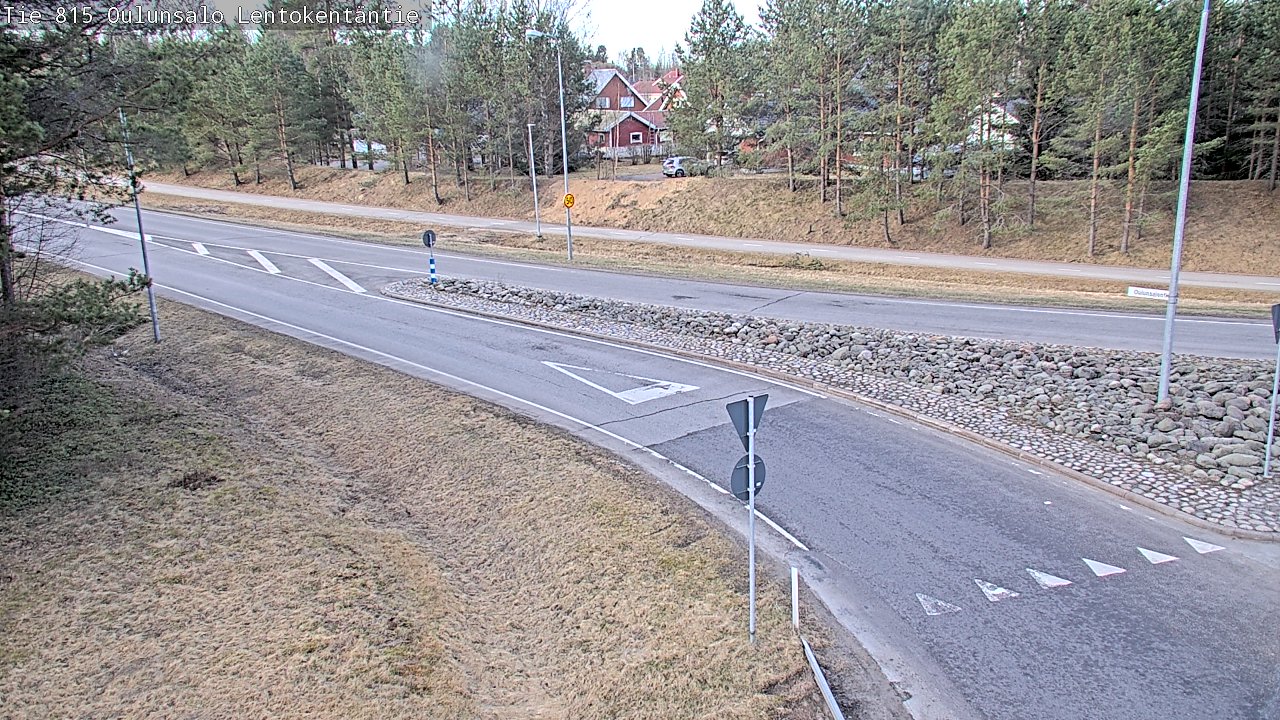 Weather Camera Image Väg 816 Uleåsalo, Lentokentäntie, Oulu, Pohjois-Pohjanmaa