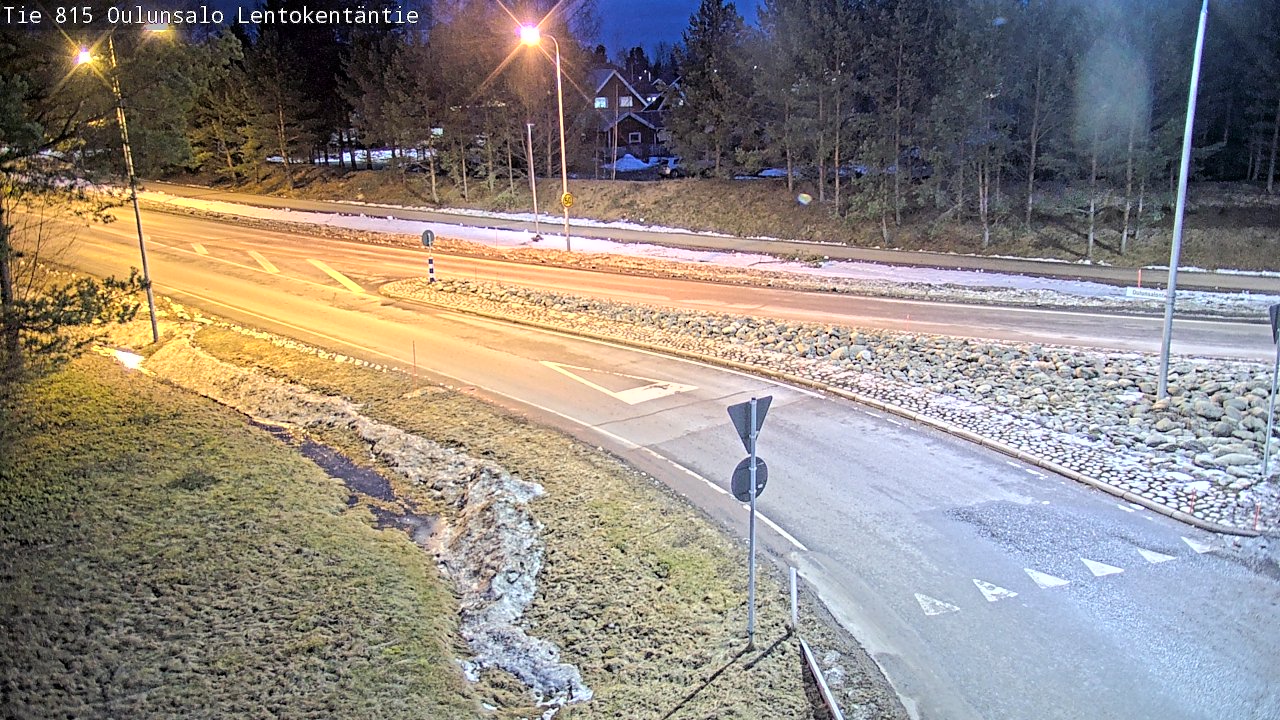 Weather Camera Image Road 816 Oulunsalo, Lentokentäntie, Oulu, Pohjois-Pohjanmaa
