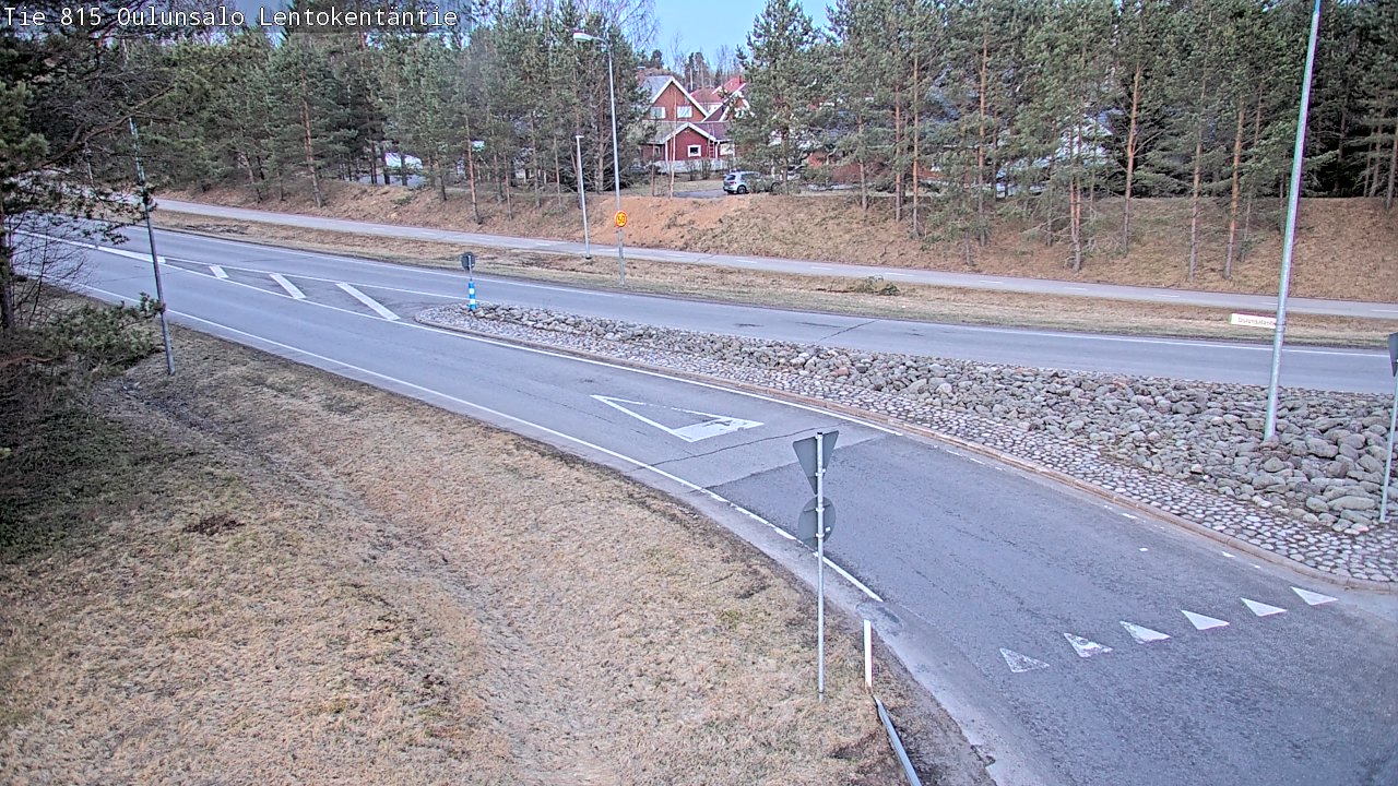 Weather Camera Image Väg 816 Uleåsalo, Lentokentäntie, Oulu, Pohjois-Pohjanmaa