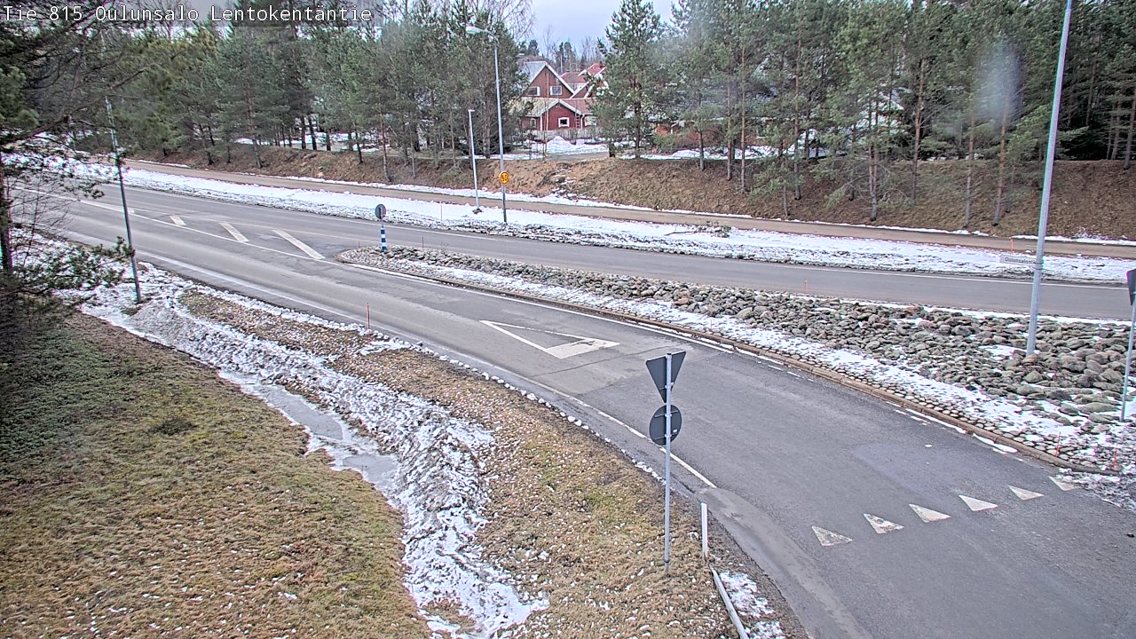 Weather Camera Image Väg 816 Uleåsalo, Lentokentäntie, Oulu, Pohjois-Pohjanmaa