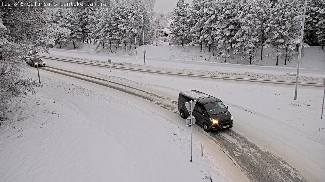 Weather Camera Image Väg 816 Uleåsalo, Lentokentäntie, Oulu, Pohjois-Pohjanmaa