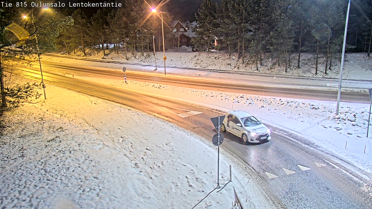 Weather Camera Image Road 816 Oulunsalo, Lentokentäntie, Oulu, Pohjois-Pohjanmaa