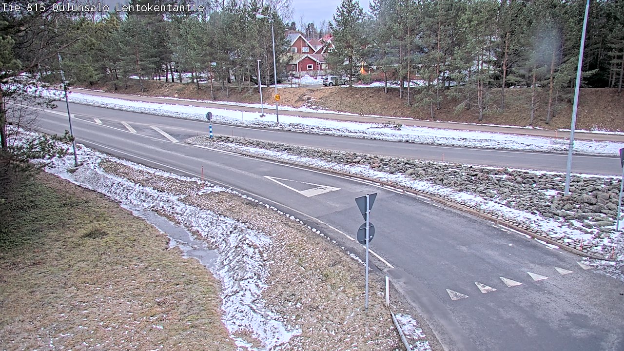 Weather Camera Image Väg 816 Uleåsalo, Lentokentäntie, Oulu, Pohjois-Pohjanmaa