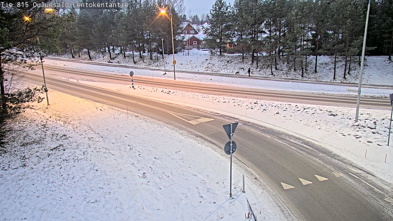 Weather Camera Image Road 816 Oulunsalo, Lentokentäntie, Oulu, Pohjois-Pohjanmaa