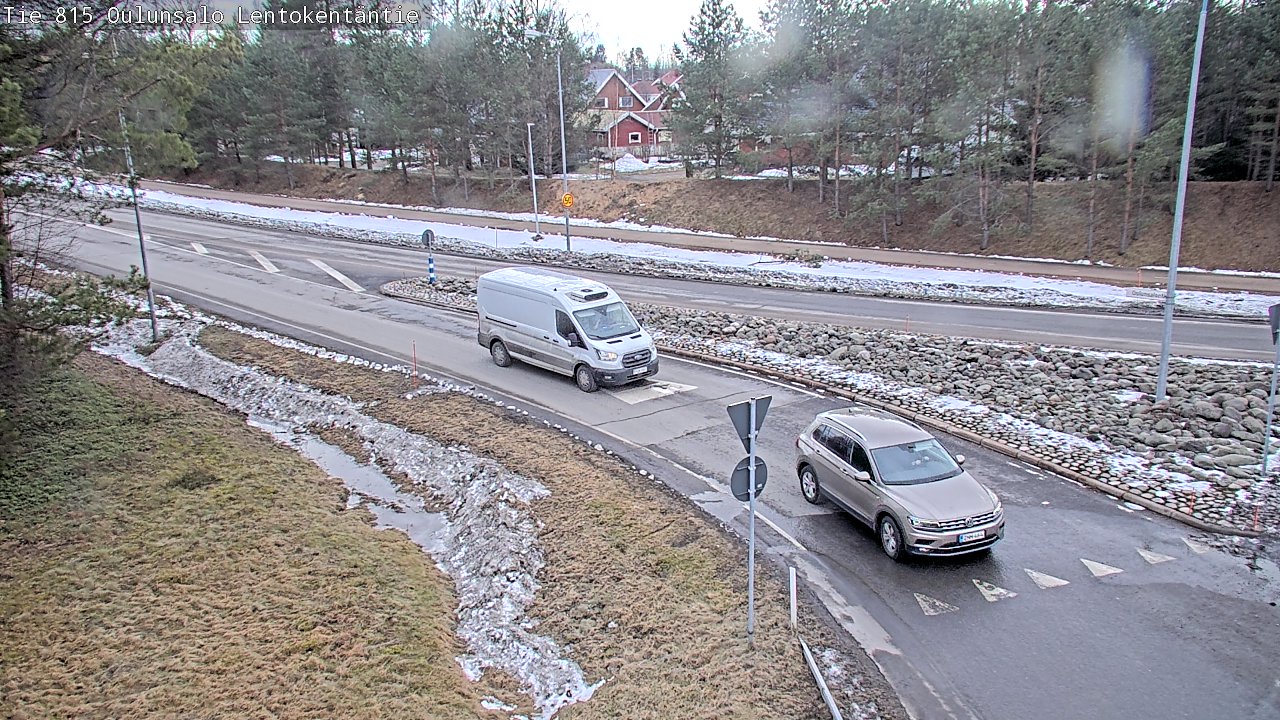 Weather Camera Image Väg 816 Uleåsalo, Lentokentäntie, Oulu, Pohjois-Pohjanmaa