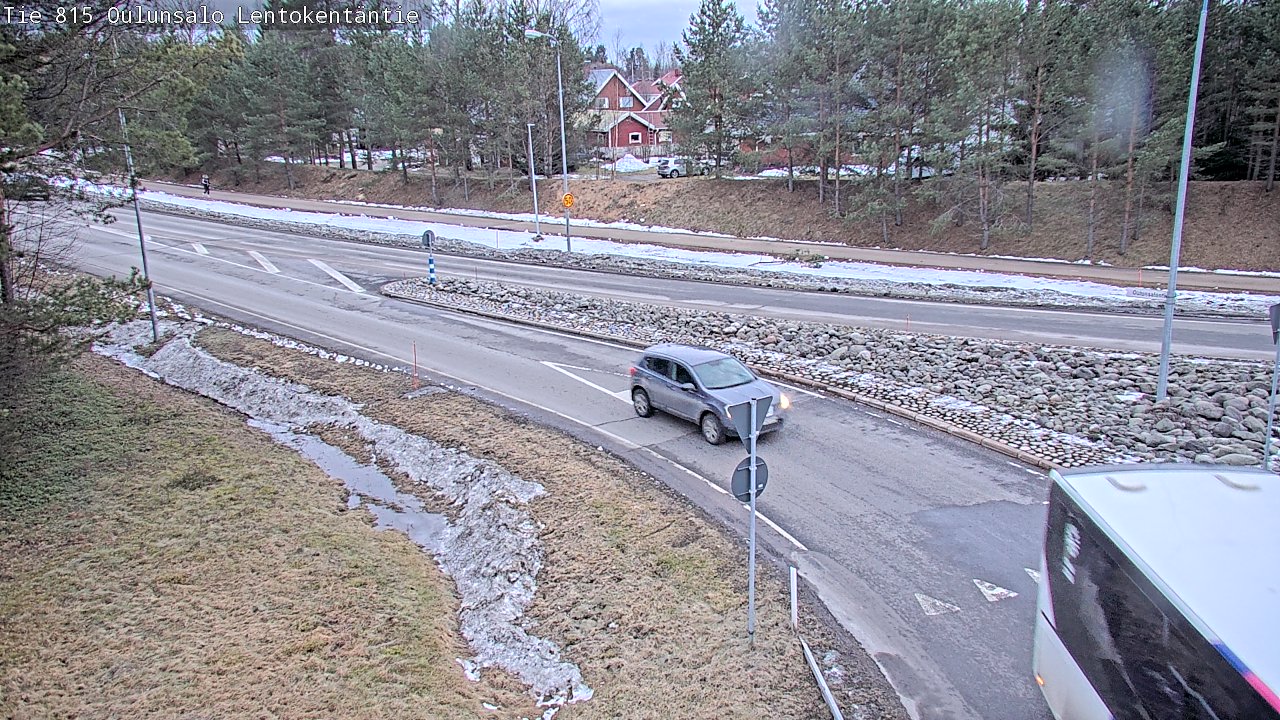 Weather Camera Image Väg 816 Uleåsalo, Lentokentäntie, Oulu, Pohjois-Pohjanmaa