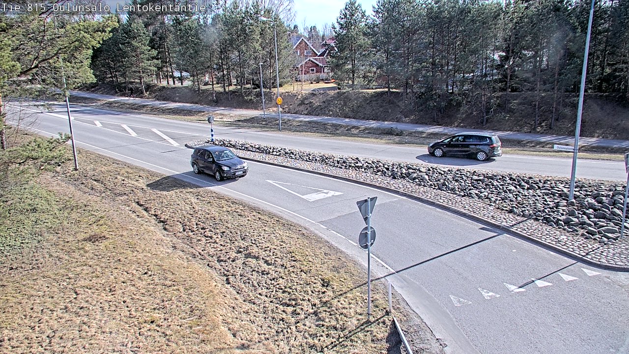 Weather Camera Image Väg 816 Uleåsalo, Lentokentäntie, Oulu, Pohjois-Pohjanmaa