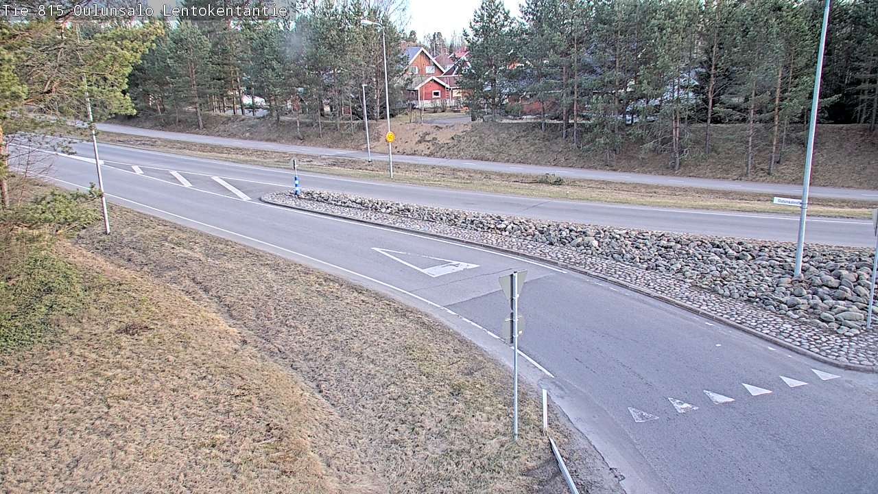 Weather Camera Image Väg 816 Uleåsalo, Lentokentäntie, Oulu, Pohjois-Pohjanmaa
