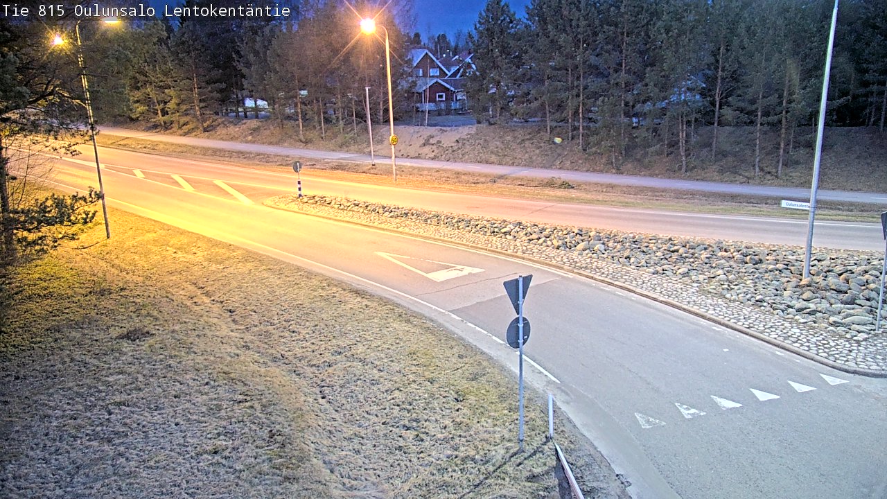 Weather Camera Image Road 816 Oulunsalo, Lentokentäntie, Oulu, Pohjois-Pohjanmaa