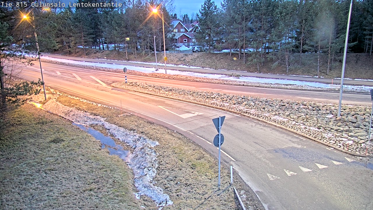 Weather Camera Image Road 816 Oulunsalo, Lentokentäntie, Oulu, Pohjois-Pohjanmaa