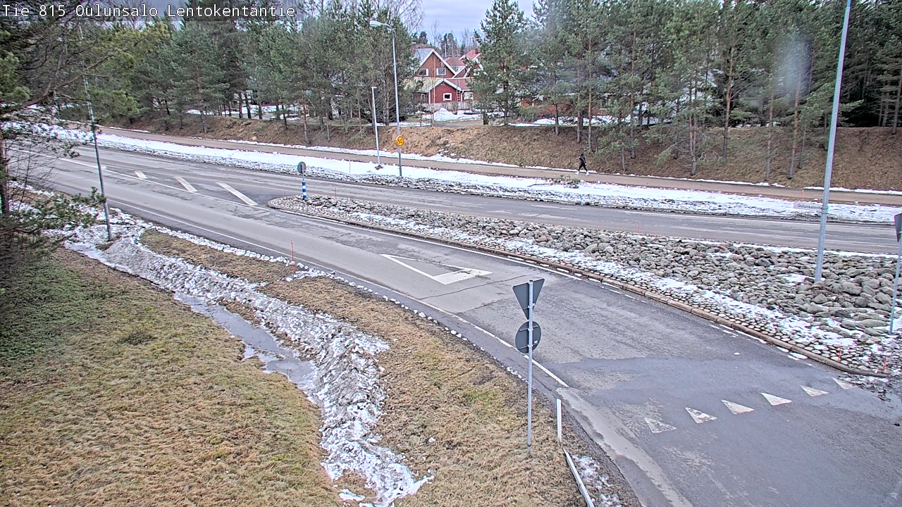 Weather Camera Image Väg 816 Uleåsalo, Lentokentäntie, Oulu, Pohjois-Pohjanmaa
