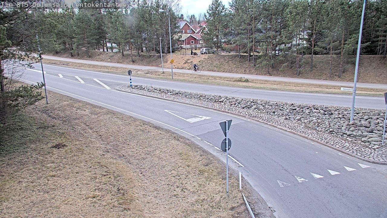 Weather Camera Image Väg 816 Uleåsalo, Lentokentäntie, Oulu, Pohjois-Pohjanmaa