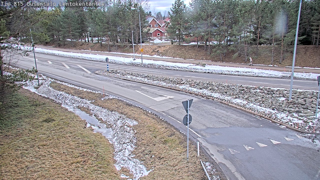 Weather Camera Image Väg 816 Uleåsalo, Lentokentäntie, Oulu, Pohjois-Pohjanmaa