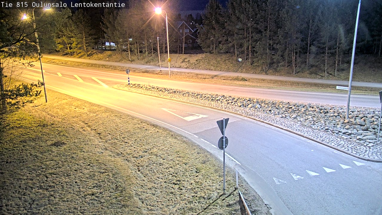 Weather Camera Image Road 816 Oulunsalo, Lentokentäntie, Oulu, Pohjois-Pohjanmaa