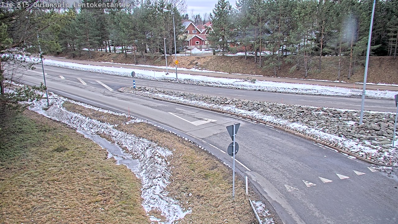 Weather Camera Image Väg 816 Uleåsalo, Lentokentäntie, Oulu, Pohjois-Pohjanmaa