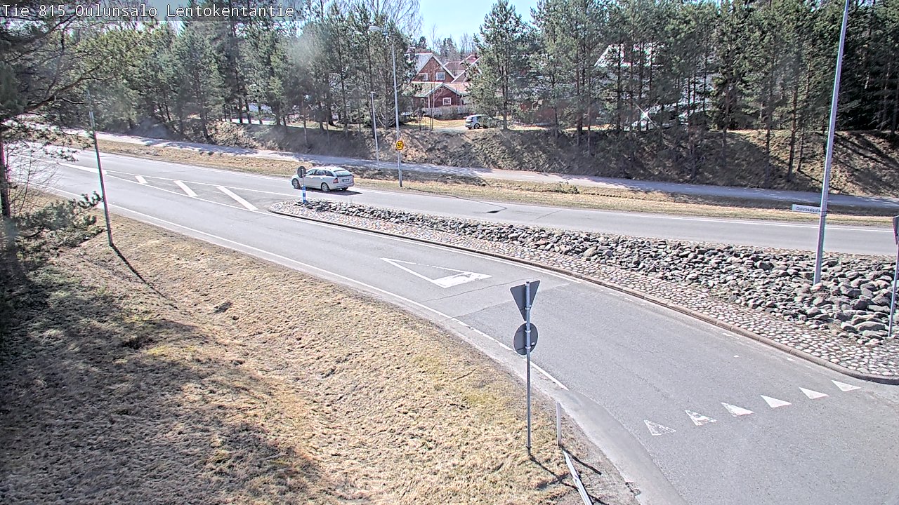 Weather Camera Image Väg 816 Uleåsalo, Lentokentäntie, Oulu, Pohjois-Pohjanmaa