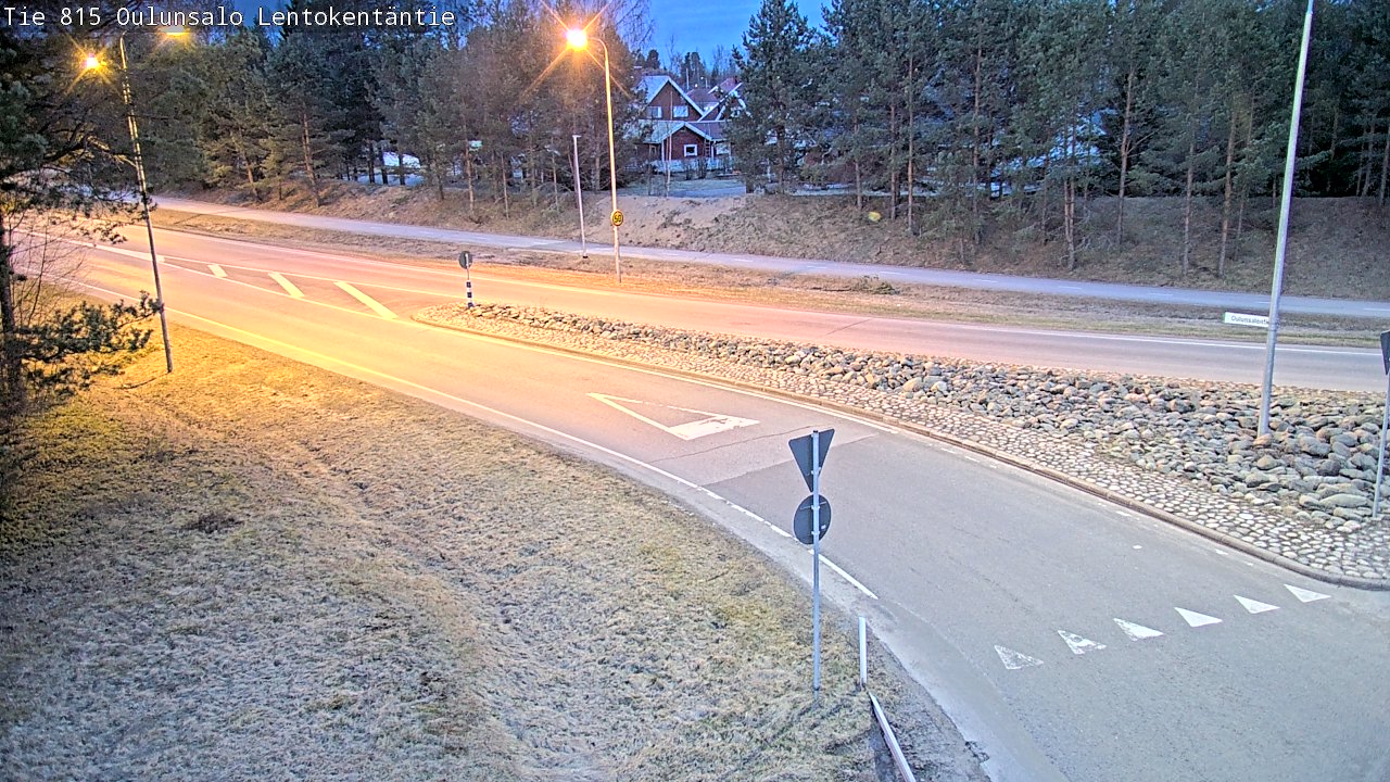 Weather Camera Image Road 816 Oulunsalo, Lentokentäntie, Oulu, Pohjois-Pohjanmaa