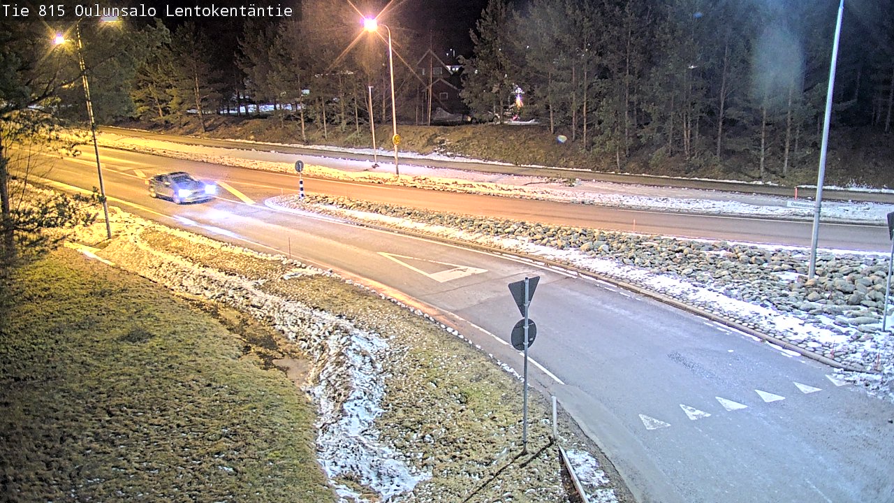 Weather Camera Image Väg 816 Uleåsalo, Lentokentäntie, Oulu, Pohjois-Pohjanmaa