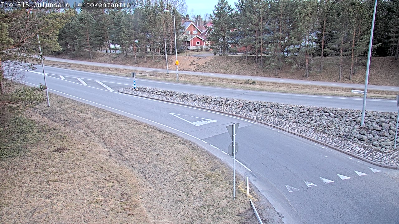 Weather Camera Image Väg 816 Uleåsalo, Lentokentäntie, Oulu, Pohjois-Pohjanmaa