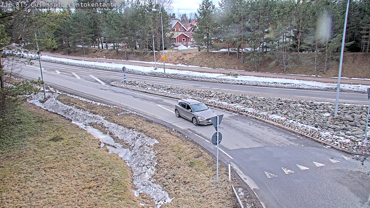 Weather Camera Image Väg 816 Uleåsalo, Lentokentäntie, Oulu, Pohjois-Pohjanmaa