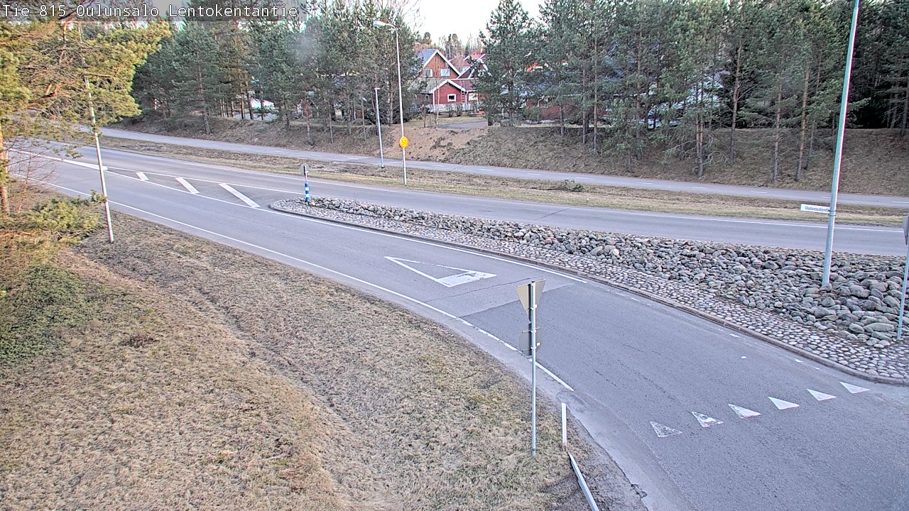 Weather Camera Image Väg 816 Uleåsalo, Lentokentäntie, Oulu, Pohjois-Pohjanmaa