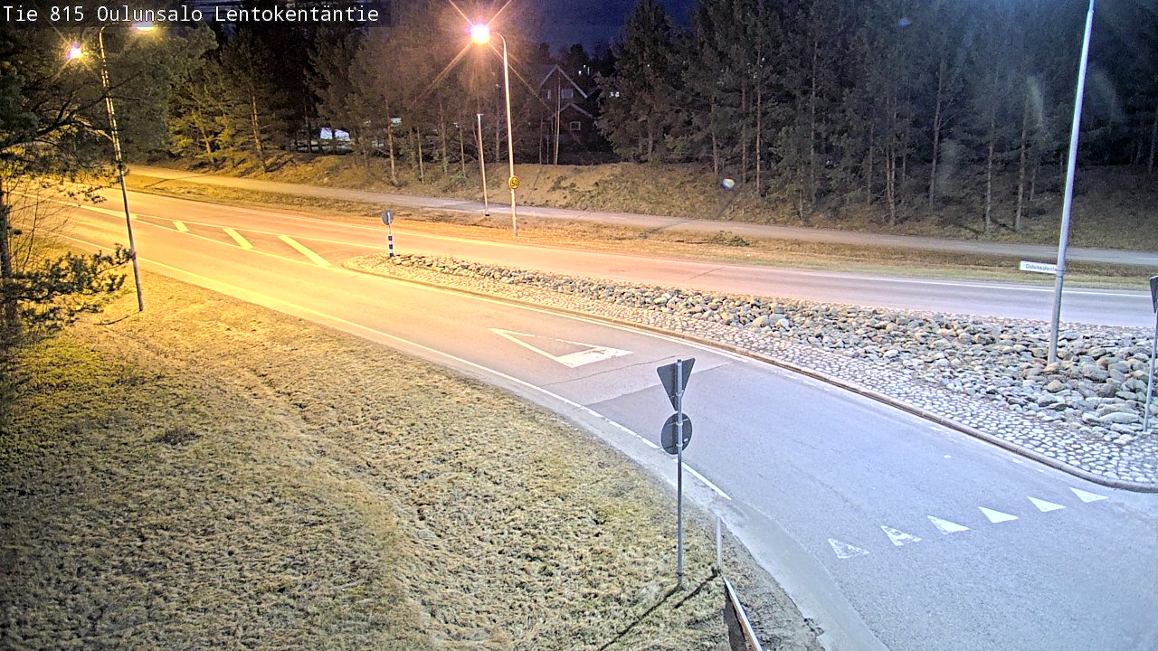 Weather Camera Image Road 816 Oulunsalo, Lentokentäntie, Oulu, Pohjois-Pohjanmaa