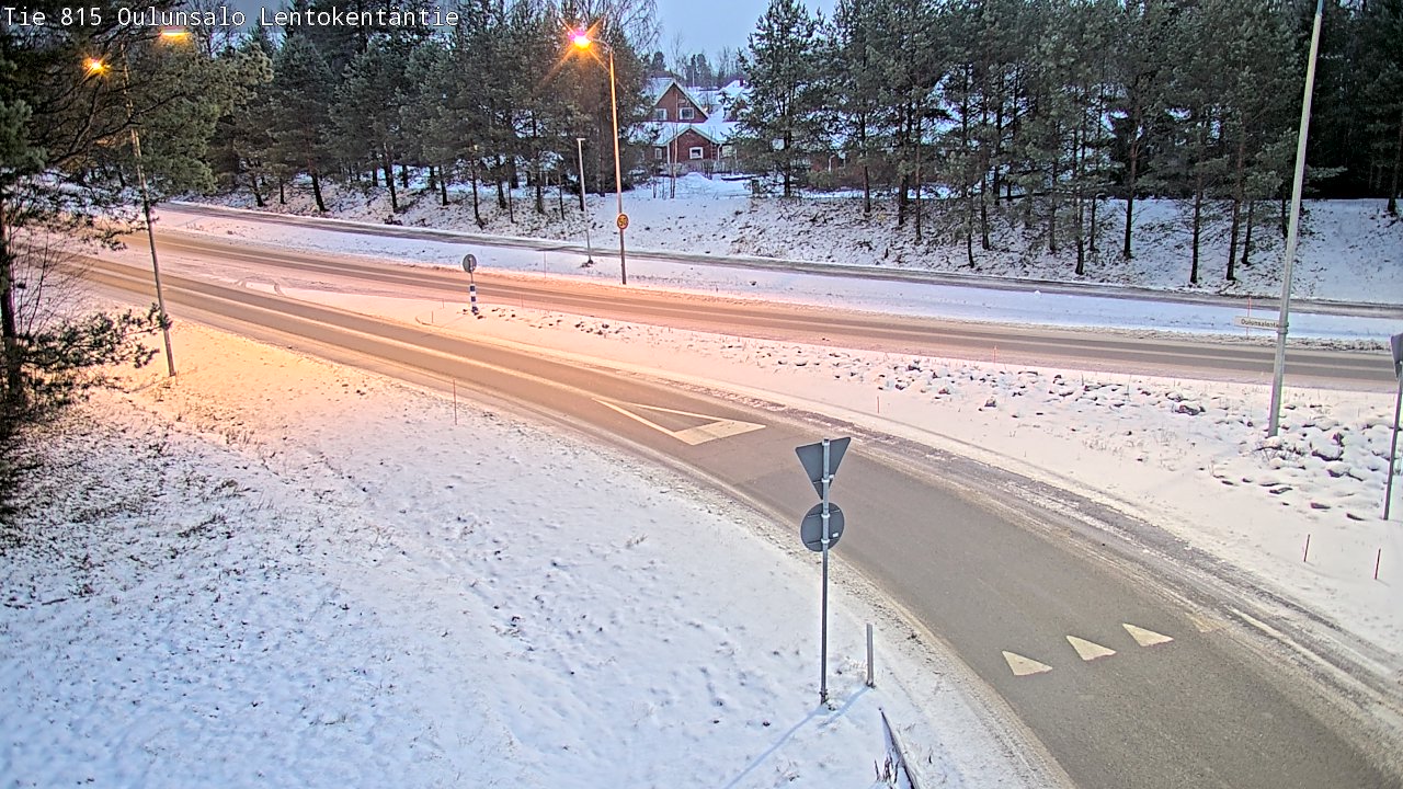 Weather Camera Image Road 816 Oulunsalo, Lentokentäntie, Oulu, Pohjois-Pohjanmaa