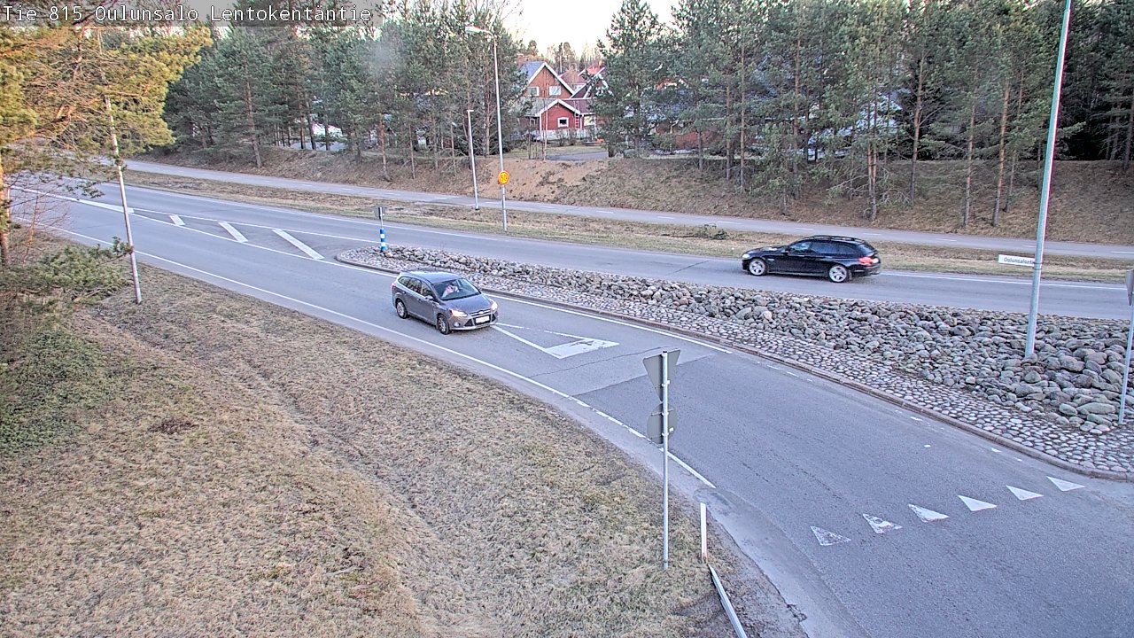 Weather Camera Image Väg 816 Uleåsalo, Lentokentäntie, Oulu, Pohjois-Pohjanmaa