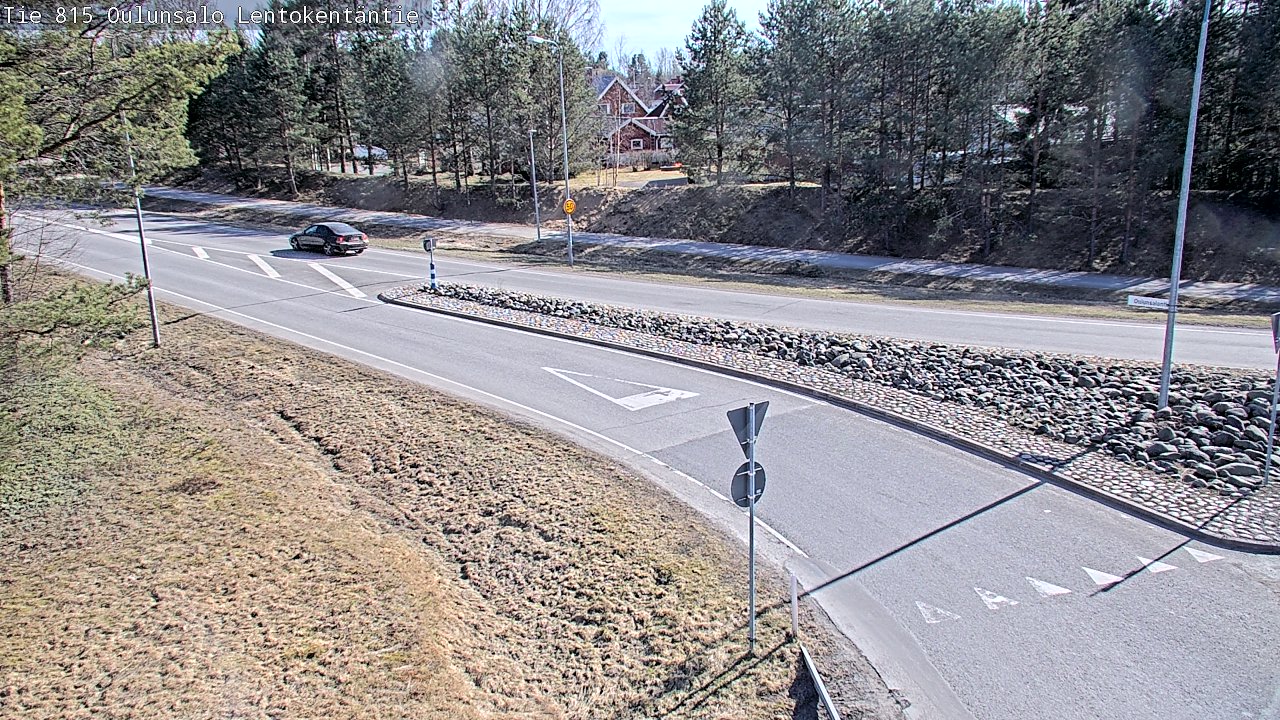 Weather Camera Image Väg 816 Uleåsalo, Lentokentäntie, Oulu, Pohjois-Pohjanmaa