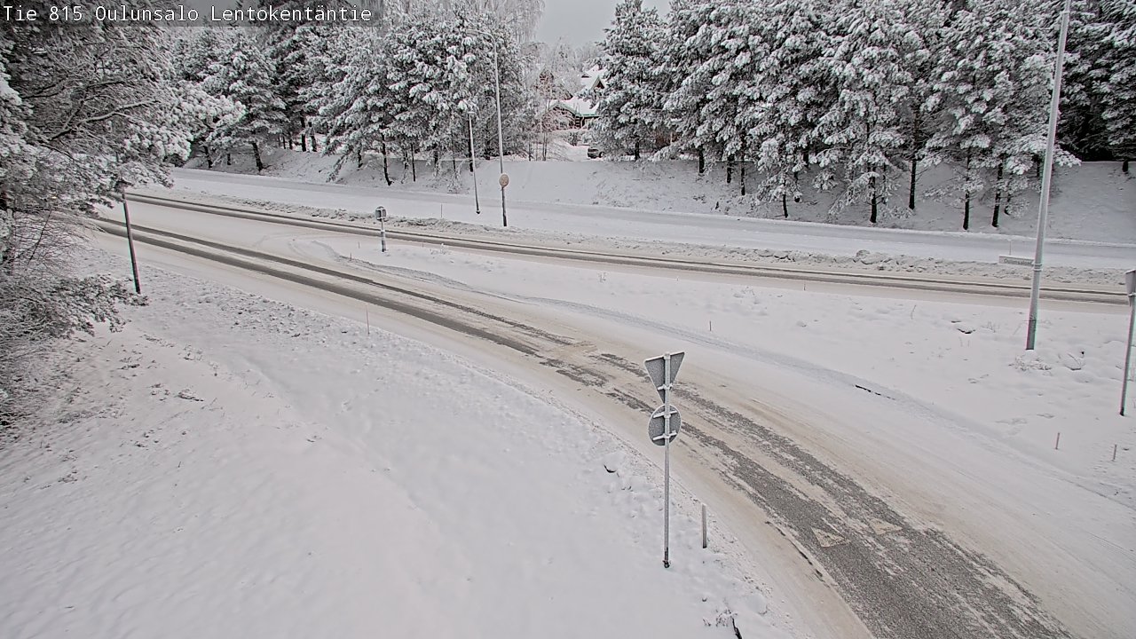Weather Camera Image Väg 816 Uleåsalo, Lentokentäntie, Oulu, Pohjois-Pohjanmaa