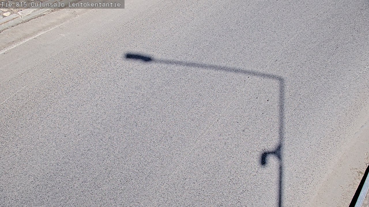 Weather Camera Image Väg 816 Uleåsalo, Lentokentäntie, Oulu, Pohjois-Pohjanmaa