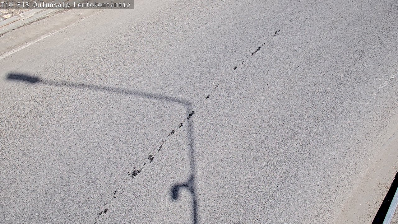 Weather Camera Image Väg 816 Uleåsalo, Lentokentäntie, Oulu, Pohjois-Pohjanmaa