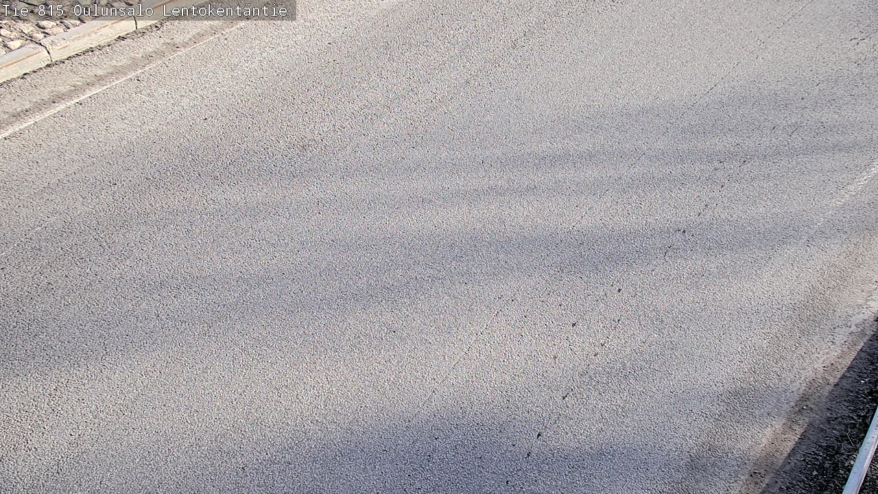 Weather Camera Image Väg 816 Uleåsalo, Lentokentäntie, Oulu, Pohjois-Pohjanmaa