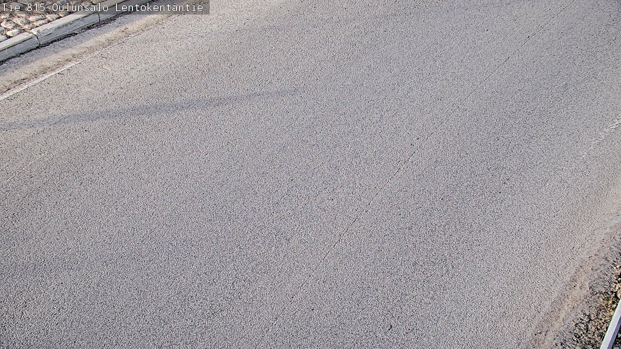 Weather Camera Image Väg 816 Uleåsalo, Lentokentäntie, Oulu, Pohjois-Pohjanmaa