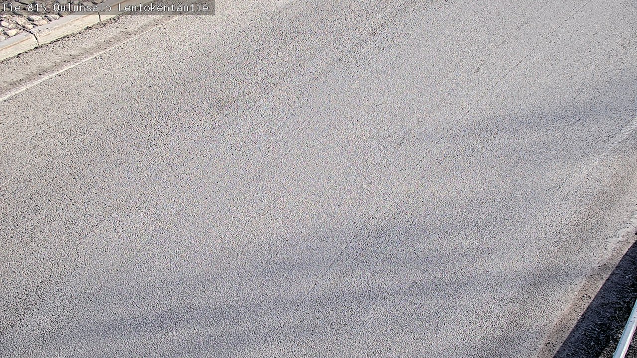 Weather Camera Image Väg 816 Uleåsalo, Lentokentäntie, Oulu, Pohjois-Pohjanmaa