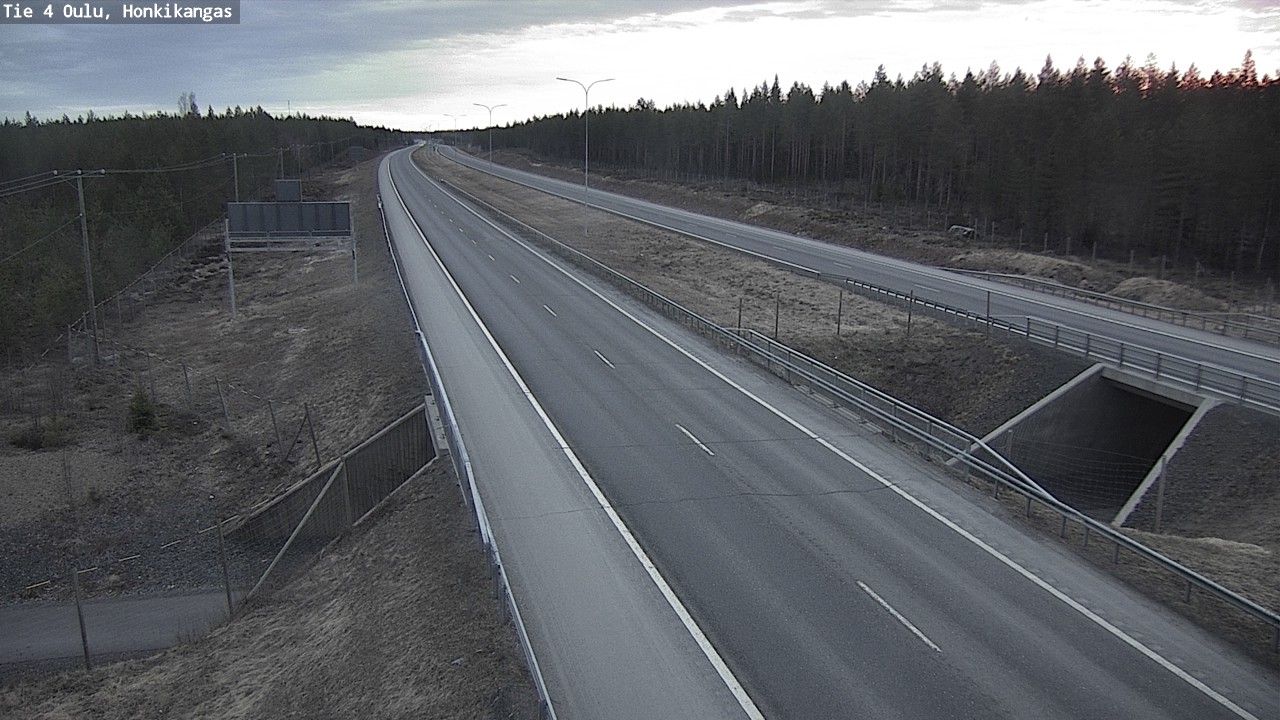 Weather Camera Image Väg 4 Oulu, Honkikangas, Oulu, Pohjois-Pohjanmaa