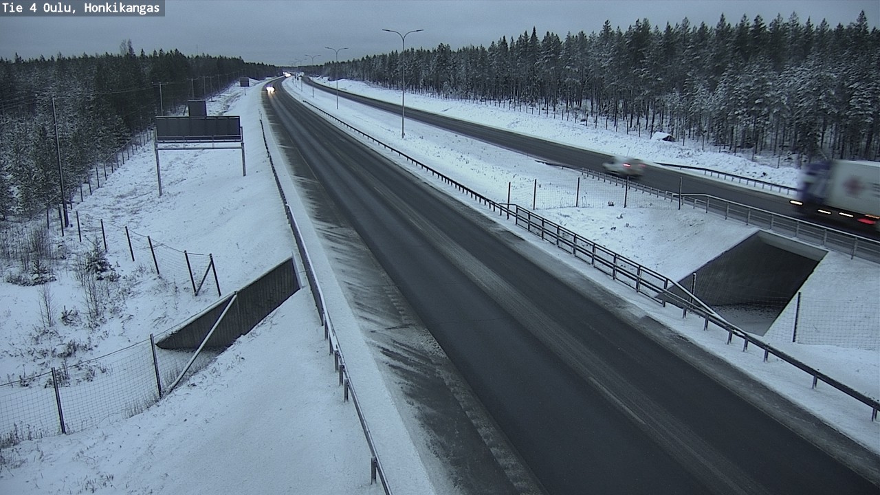 Weather Camera Image Väg 4 Oulu, Honkikangas, Oulu, Pohjois-Pohjanmaa