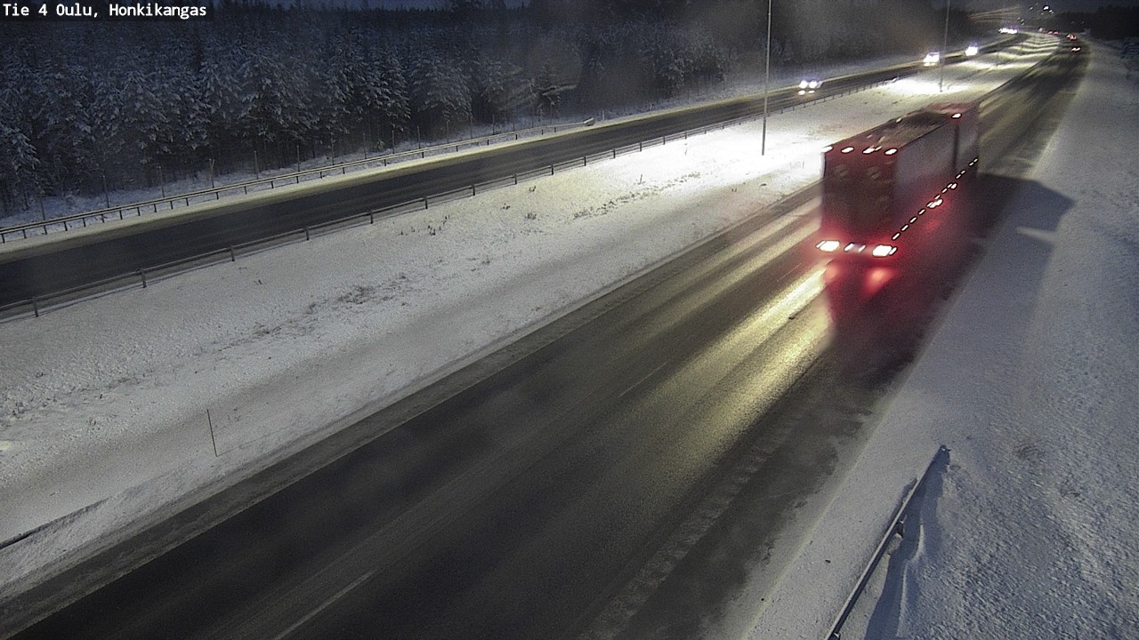 Weather Camera Image Väg 4 Oulu, Honkikangas, Oulu, Pohjois-Pohjanmaa