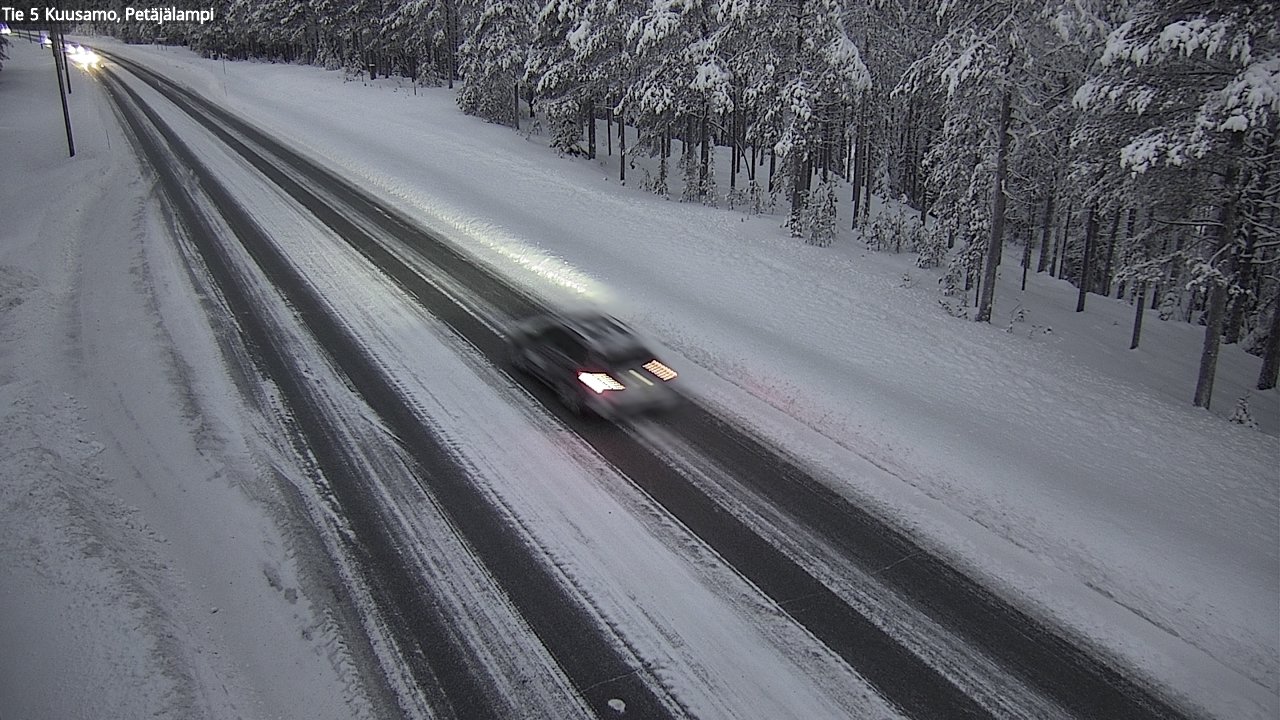 Weather Camera Image Väg 5 Kuusamo, Petäjälampi, Kuusamo, Pohjois-Pohjanmaa