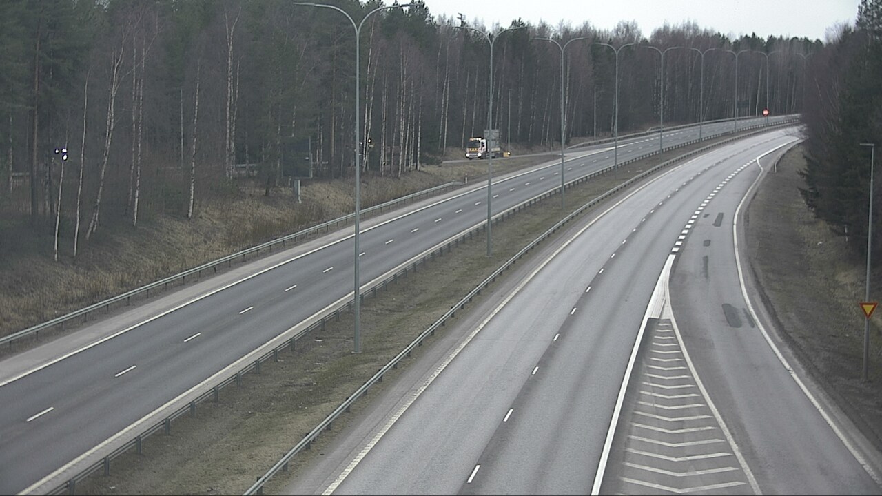 Weather Camera Image Road 4 Oulu, Isko, Oulu, Pohjois-Pohjanmaa