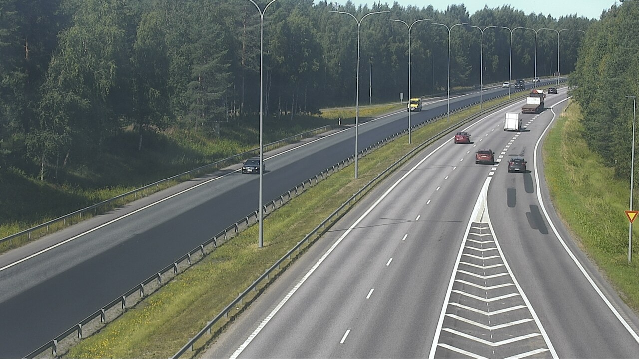 Weather Camera Image Väg 4 Uleåborg, Isko, Oulu, Pohjois-Pohjanmaa