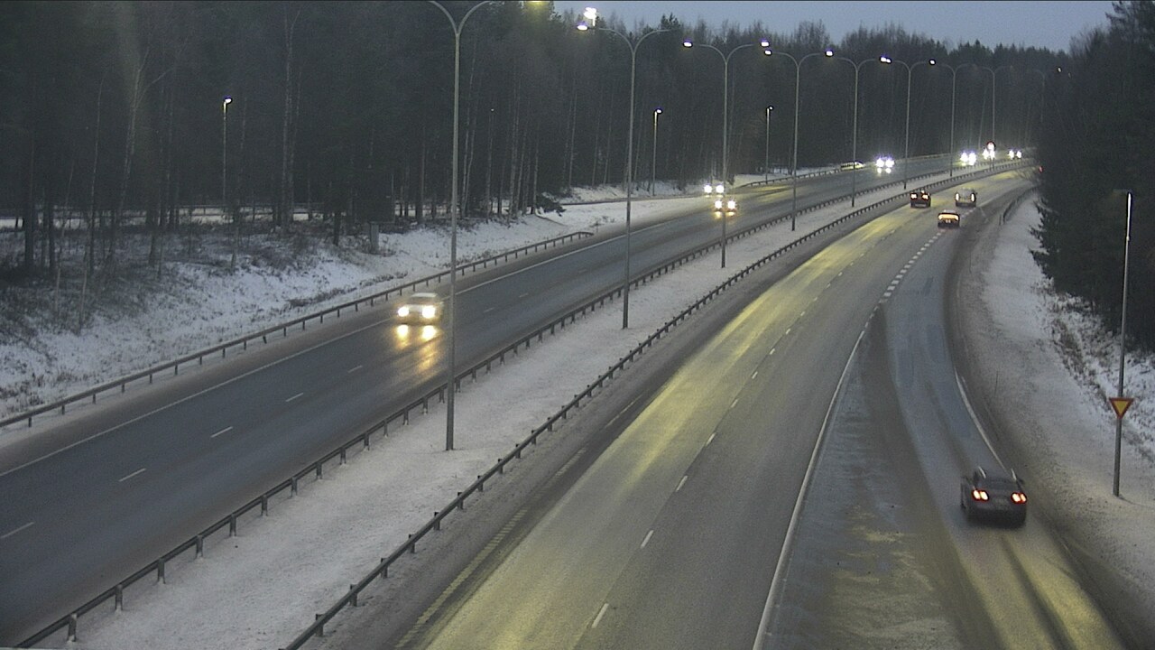 Weather Camera Image Road 4 Oulu, Isko, Oulu, Pohjois-Pohjanmaa