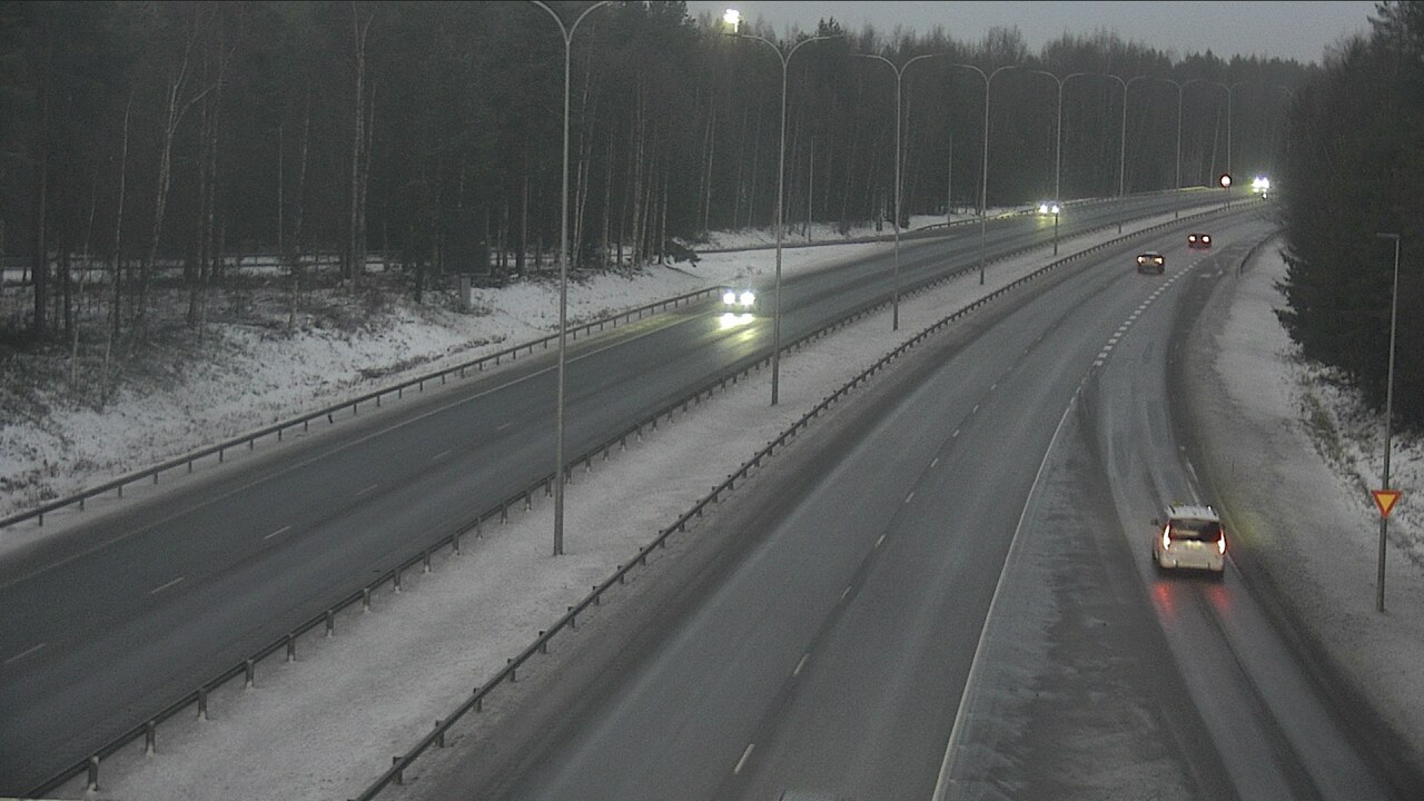 Weather Camera Image Road 4 Oulu, Isko, Oulu, Pohjois-Pohjanmaa